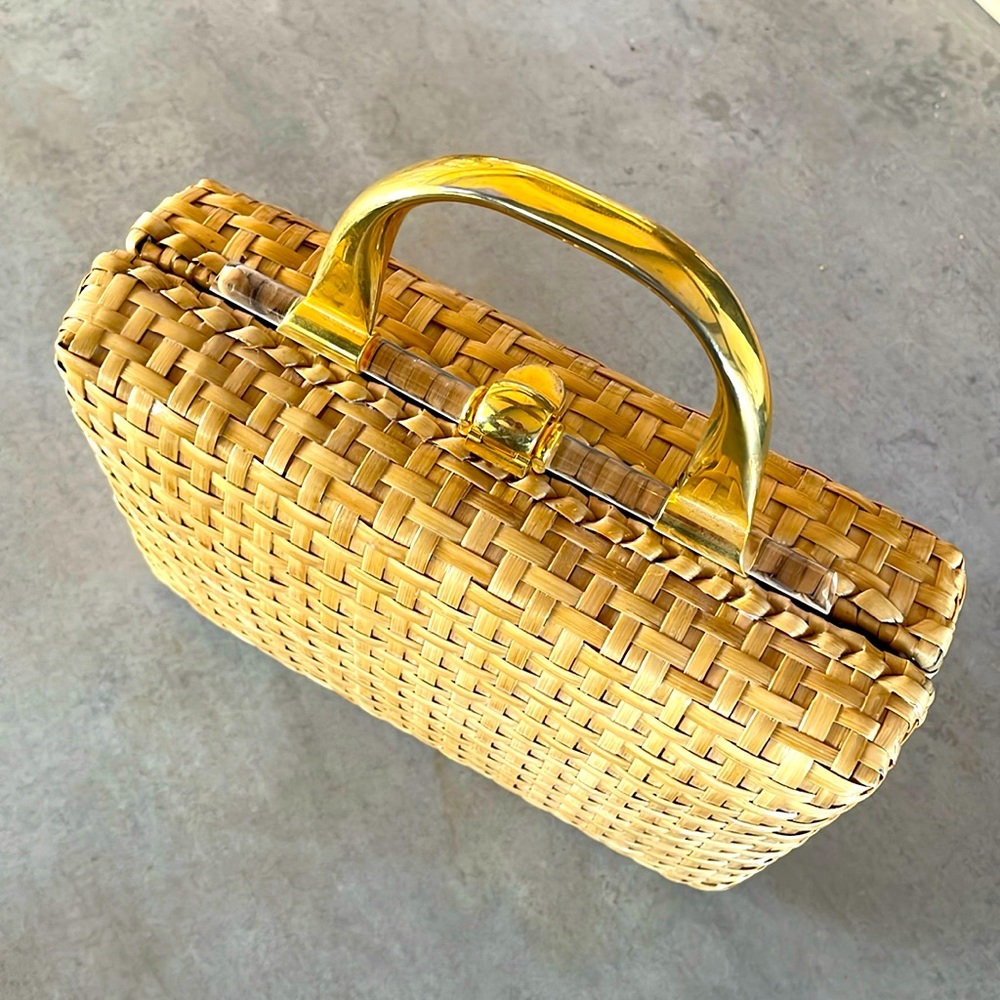 Vintage- RODO Italian purse! Lucite Gold a Woven Finish!